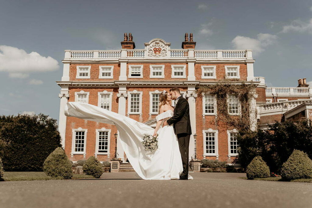 A Contemporary Shoot in an 18th Century Manor House