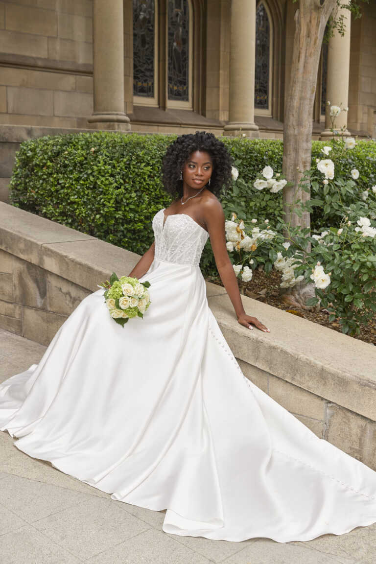 Trending Wedding Dresses for 2025 - Finding the right dress for you...