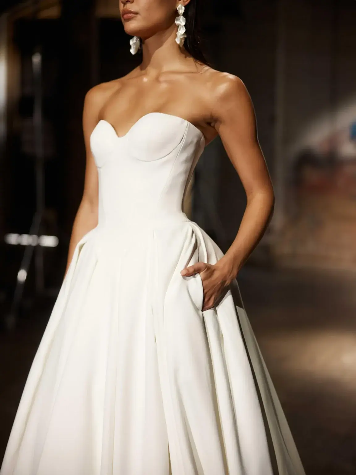 KAT_EY581_4-1875x2500