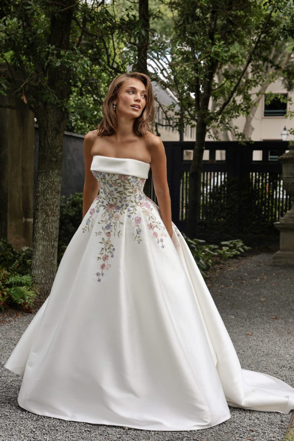 D4217-S24-INF-ESS-20-1279x1920