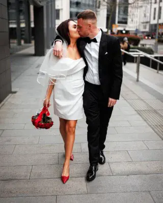 Beth & Jake ♥️♥️
City vibe ~ totally nailed it guys! Red Prada shoes, red roses & the perfect dress! You look stunning Beth, like you have just stepped out of a magazine!
What we loved was the big twist & we were totally up for the secret … Beth & Jake decided not to tell any of their friends & got married that very morning with just close family! Beth was celebrating her 30th birthday 🎈 so told everyone to come for the party! Once all their guests had arrived they had a video put together by the amazing @richardcrilly.filmandphoto to tell the story of their day! If you head over to our stories you will see their reactions 💯 priceless!
We love a bride with a vision & not afraid to go for it! ♥️
Congratulations again to you both we have loved being on this journey with you.
Love all the WB team xxPhotographer @philipjamesphotography
Venue @the_ivy_collection & @eighteenclubspace
Mua @makeupspotdickensheath
Hair @roxies.hair